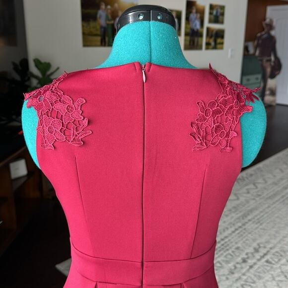 Merlot deep red cocktail dress with lace details size small - Picture 8 of 10
